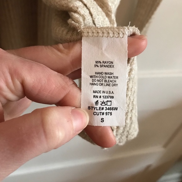 Jolie Scoop Neck Waffle Knit Cropped Sweater Top - Picture 7 of 8